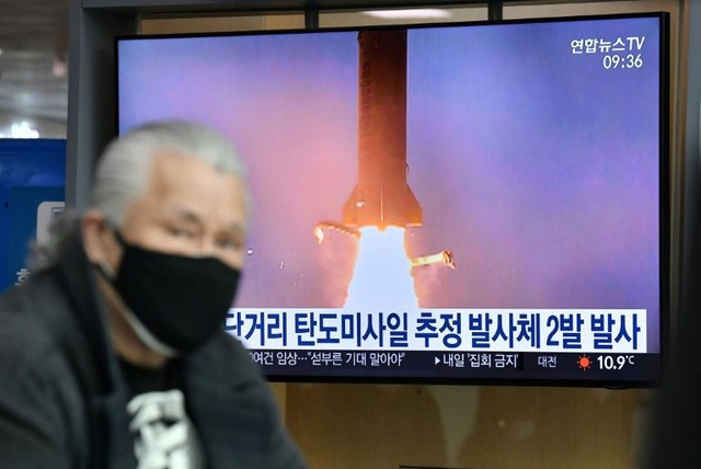 Thực hư vụ phóng tên lửa mới từ Triều Tiên: Tín hiệu gì được tung ra? - Ảnh 1.