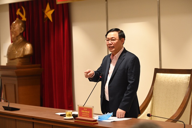 Bí thư Thành ủy Hà Nội: &quot;Khẩn trương đề xuất đưa các khách sạn vào cách ly tập trung&quot; - Ảnh 1.