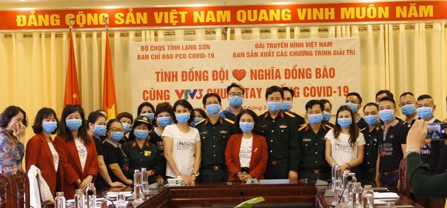 VTV3 trao tặng vật tư y tế cho Bộ CHQS tỉnh Lạng Sơn, quyết tâm chung sức đẩy lùi “giặc” Covid-19 - Ảnh 1.