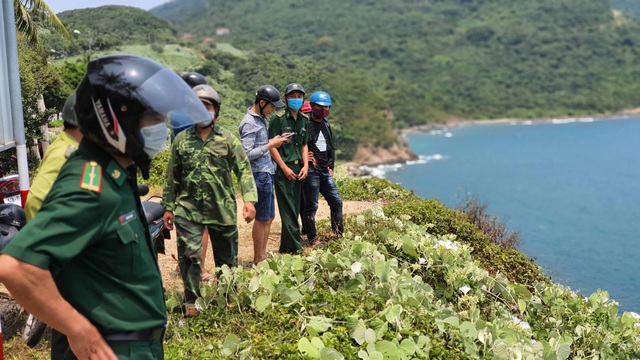 Đà Nẵng lập chốt chặn không cho người dân và du khách lên bán đảo Sơn Trà để phòng chống dịch Covid-19 - Ảnh 10.