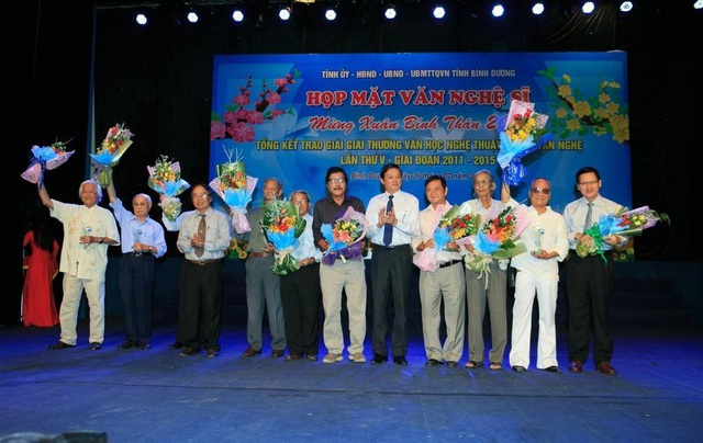 Bình Dương phát động cuộc thi Giải thưởng Huỳnh Văn Nghệ lần thứ VI - Ảnh 1.