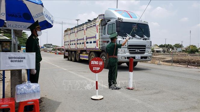 Bộ Ngoại giao thông tin về thay đổi quy định qua lại cửa khẩu với Campuchia và Lào - Ảnh 1.