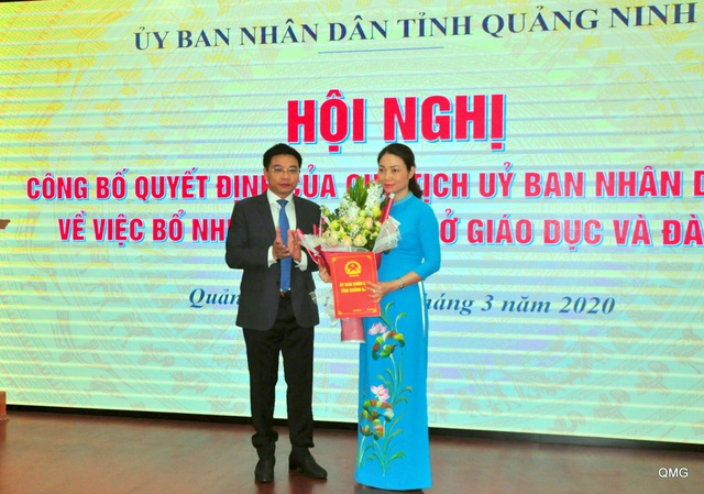 Giám đốc Sở Giáo dục và Đào tạo Quảng Ninh chính thức nhận quyết định bổ nhiệm - Ảnh 1.