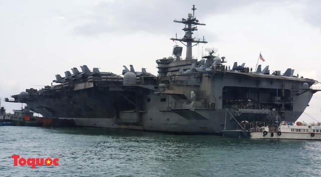 Hàng chục máy bay trên tàu sân bay USS Theodore Roosevelt  - Ảnh 10.