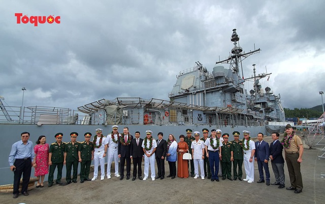 Chuyến thăm đội tàu sân bay Hoa Kỳ diễn ra vào thời điểm quan trọng đối với quan hệ song phương Việt Nam - Hoa Kỳ - Ảnh 2.
