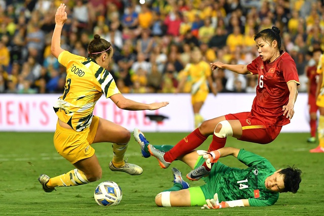 Bùng nổ sức mạnh, tuyển nữ Australia tạm dẫn tuyển nữ Việt Nam - Ảnh 1.