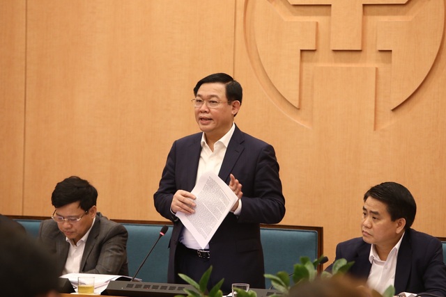 Bí thư Thành ủy Hà Nội yêu cầu thực hiện cách ly, lên danh sách những người tiếp xúc với lái xe chở bệnh nhân Covid-19 thứ 17 - Ảnh 1.