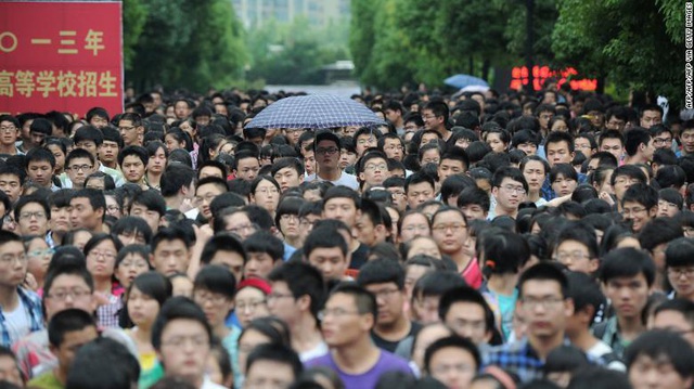 Học sinh Trung Quốc áp lực kỳ thi đại học thời dịch bệnh: Trăn trở của 10 triệu học sinh Trung Quốc vật lộn với sách vở - Ảnh 3.