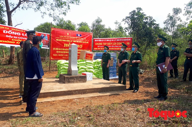 Biên phòng Quảng Trị chung tay, tiếp sức cho lực lượng bảo vệ biên giới Lào chống dịch - Ảnh 5.