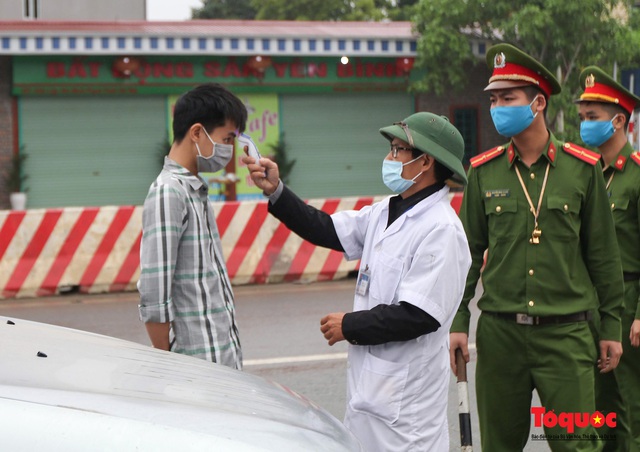 Hà Nội: Phát huy hiệu quả từ các chốt kiểm dịch Y tế nơi cửa ngõ thành phố - Ảnh 15.