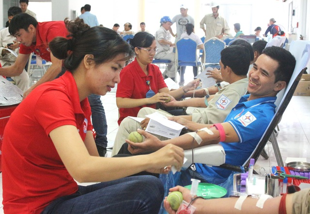 Tổng Bí thư, Chủ tịch nước Nguyễn Phú Trọng: Mỗi người khỏe mạnh, đủ tiêu chuẩn hãy luôn sẵn sàng, hăng hái tham gia hiến máu - Ảnh 1.