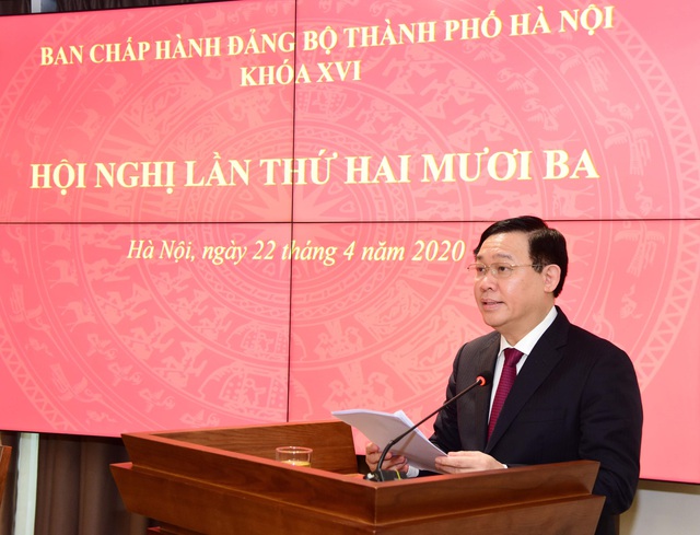 Bí thư Thành ủy Hà Nội: Quyết liệt đấu tranh không khoan nhượng với loại “virus trì trệ” - Ảnh 1.