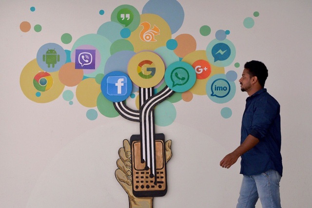 Facebook đột phá tiếp cận thị trường Ấn Độ sau thỏa thuận khổng lồ - Ảnh 1.