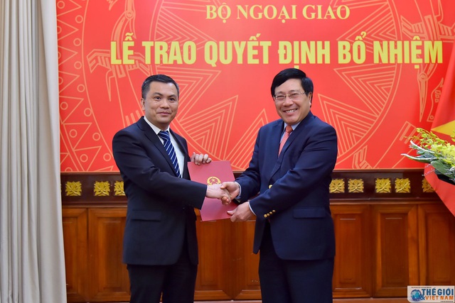 Trao quyết định bổ nhiệm Vụ trưởng Vụ Đông Bắc Á, Bộ Ngoại giao - Ảnh 1.