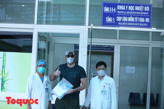 Thêm một bệnh nhân Covid-19 ở Đà Nẵng khỏi bệnh và cho xuất viện - Ảnh 1.