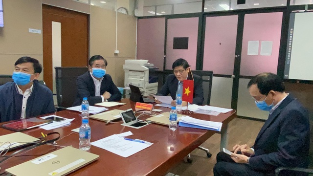 Bộ Y tế Việt Nam sẽ hỗ trợ Bộ Y tế Lào khẩu trang y tế, trang phục phòng chống dịch bệnh COVID-19 - Ảnh 1.