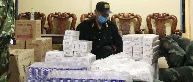 Phó Thủ tướng yêu cầu xử lý nghiêm vụ vận chuyển thuốc lá lậu và chống người thi hành công vụ tại Kiên Giang - Ảnh 1.