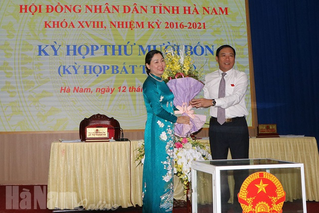 Giám đốc Sở GDĐT Hà Nam trúng cử Phó Chủ tịch UBND tỉnh - Ảnh 1.