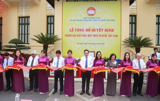 Lãnh đạo Đảng, Nhà nước cắt băng thành lập Bảo tàng Mặt trận Tổ quốc Việt Nam - Ảnh 2.