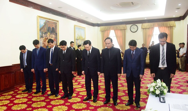 Lãnh đạo Đảng, Nhà nước viếng, tưởng niệm nguyên Thủ tướng Lào Sisavath Keobounphanh - Ảnh 2.