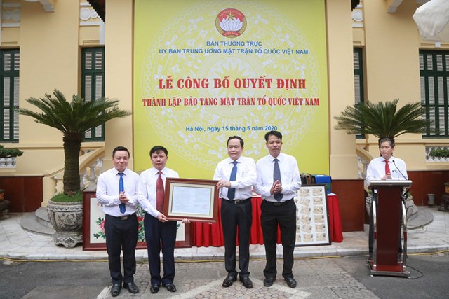 Lãnh đạo Đảng, Nhà nước cắt băng thành lập Bảo tàng Mặt trận Tổ quốc Việt Nam - Ảnh 4.