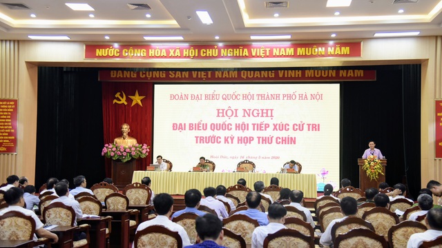 Bí thư Thành ủy Hà Nội: Không hy sinh lợi ích lâu dài vì mục tiêu kinh tế trước mắt - Ảnh 1.