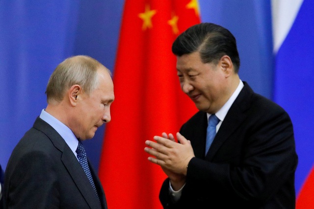 Tiếp sức Nga sát cánh Trung Quốc: Lý do nào khiến Nga &quot;bất bại&quot; cho dù rơi vào khủng hoảng? - Ảnh 1.