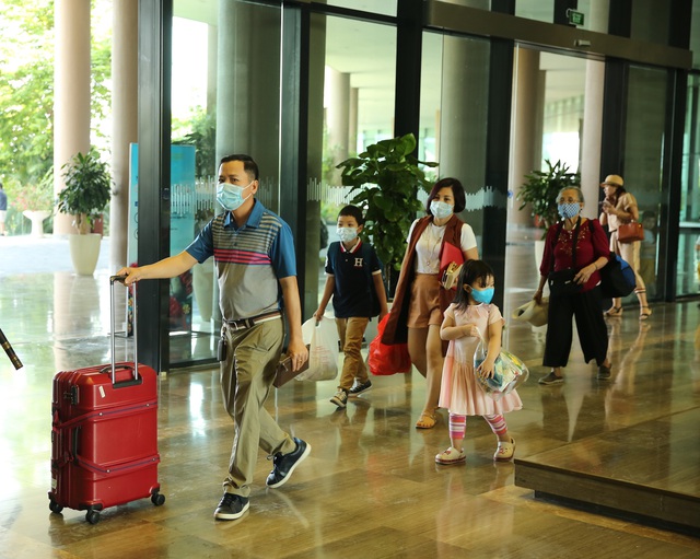 Hàng ngàn khách check in, FLC Sầm Sơn tăng cường các giải pháp đảm bảo an toàn mùa cao điểm - Ảnh 3.