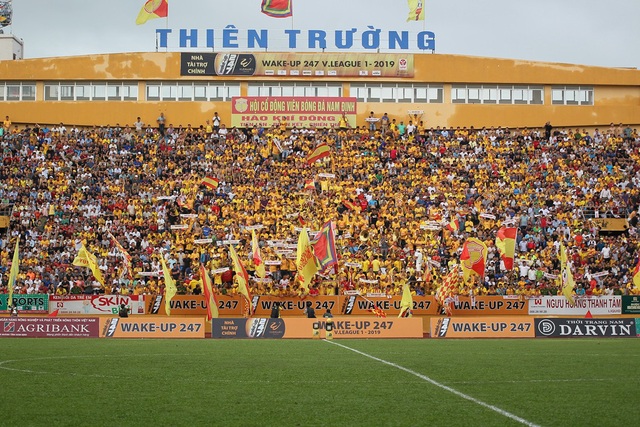 Trận đấu giữa Nam Định và HAGL sẽ được phép đón khán giả - Ảnh 1.