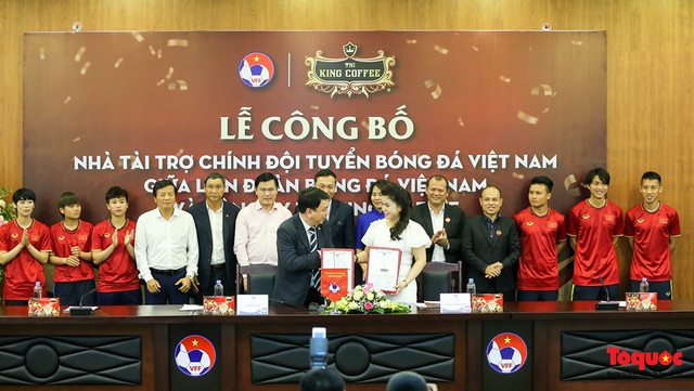 Đội tuyển Việt Nam nhận tài trợ lớn sau đại dịch, hướng tới mục tiêu xa - Ảnh 1.