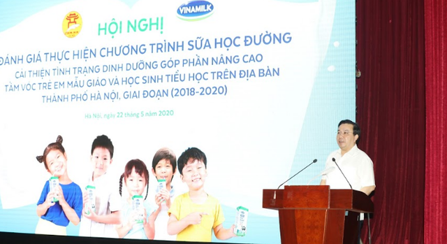 Hơn 1 triệu trẻ mẫu giáo và học sinh tiểu học Hà Nội uống sữa học đường - Ảnh 1.