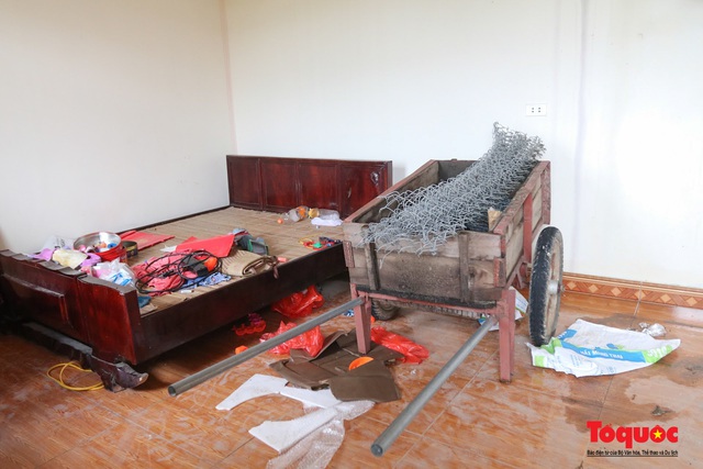 Vĩnh Phúc: Hiện trường tan hoang sau vụ lốc xoáy kinh hoàng khiến  hơn 20 người bị thương vong - Ảnh 16.