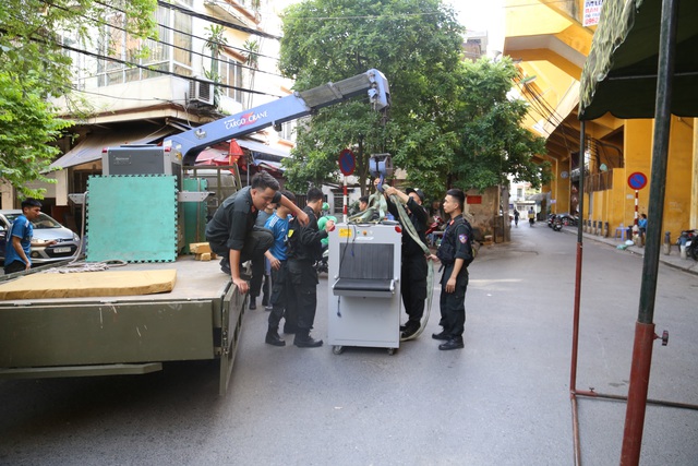 Hà Nội FC thắt chặt an ninh trước cuộc đổ bộ của CĐV SLNA - Ảnh 3.