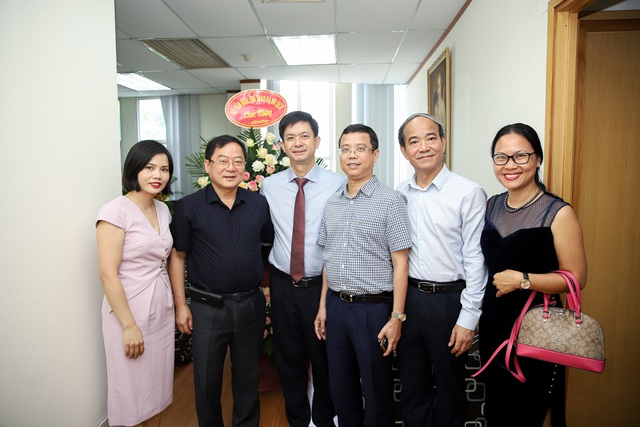 Thứ trưởng Bộ VHTTDL Lê Quang Tùng chúc mừng các cơ quan báo chí nhân ngày 21/6 - Ảnh 7.