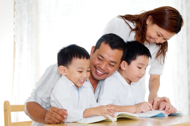 Tổ chức cuộc thi &quot;Gia đình đọc sách-gắn kết yêu thương&quot; năm 2020 - Ảnh 1.