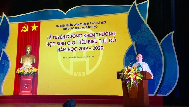 Hà Nội tuyên dương 509 học sinh giỏi tiêu biểu của Thủ đô - Ảnh 2.