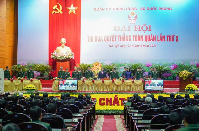 Thủ tướng Nguyễn Xuân Phúc dự Đại hội Thi đua Quyết thắng toàn quân - Ảnh 3.