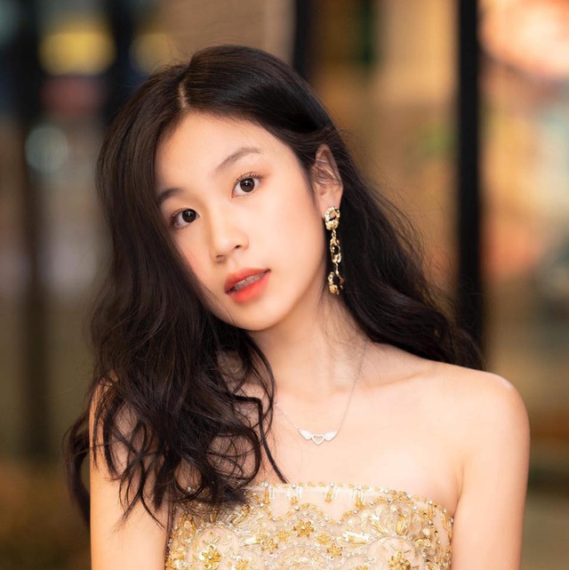 Lưu Thiên Hương khoe con gái 15 tuổi được đánh giá là hoa hậu tương lai - Ảnh 4.
