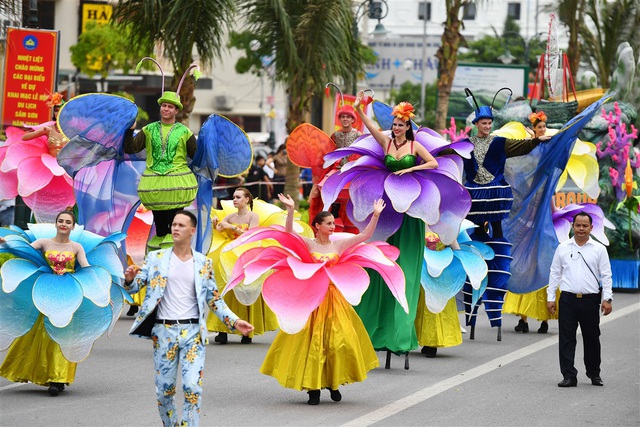Lễ hội Du lịch Biển Sầm Sơn 2020 mở màn sôi động với Carnival đường phố rực rỡ - Ảnh 8.