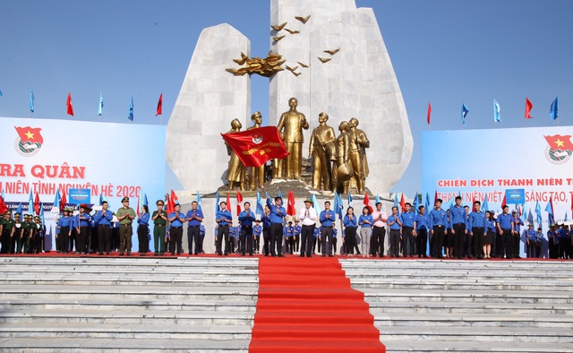 Phó Thủ tướng Trương Hòa Bình dự Lễ ra quân Chiến dịch Thanh niên Tình nguyện hè 2020 - Ảnh 1.