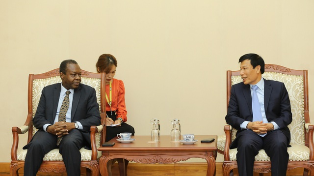 Angola mong muốn tăng cường hợp tác với Việt Nam trong lĩnh vực văn hóa, thể thao và du lịch - Ảnh 2.