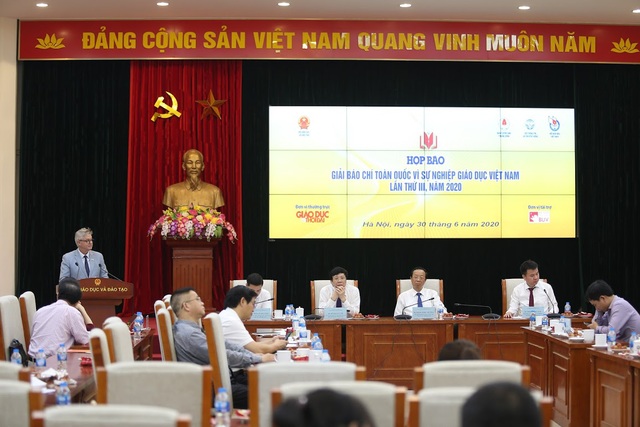 Giải báo chí về giáo dục cần phát hiện những điều chưa tốt, bất cập trong báo chí viết về giáo dục Việt Nam - Ảnh 2.