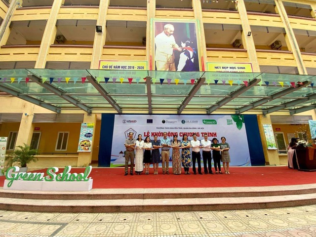 Trường học đầu tiên của Hà Nội được hỗ trợ công trình điện mặt trời mái nhà - Ảnh 1.