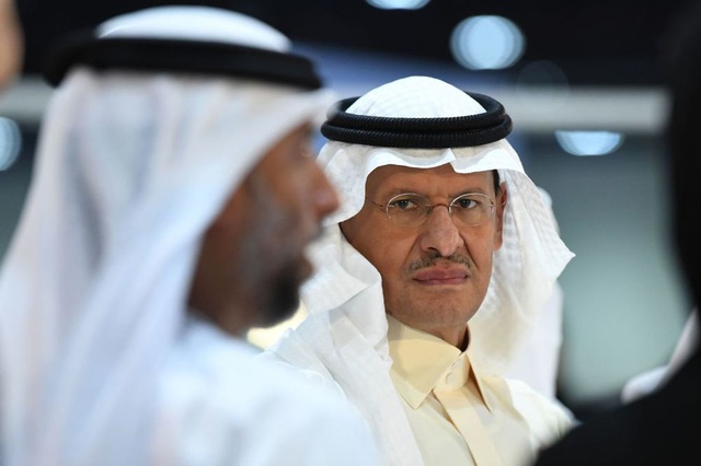 &quot;Gương vỡ lại lành&quot;:  Nga và Saudi Arabia tái hợp giải quyết vấn đề OPEC - Ảnh 1.