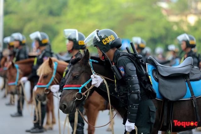 Đoàn Kỵ binh Cảnh sát cơ động chính thức ra mắt, diễu hành trước Lăng Bác và Nhà Quốc hội - Ảnh 16.
