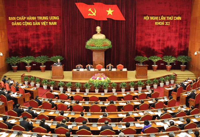 Kết luận của Bộ Chính trị về tiếp tục thực hiện Nghị quyết số 33-NQ/TW của Ban Chấp hành Trung ương Đảng khóa XI về xây dựng và phát triển văn hóa, con người Việt Nam đáp ứng yêu cầu phát triển bền vững đất nước - Ảnh 1.