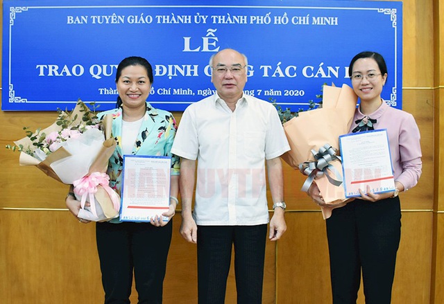 Trao quyết định nhân sự mới TPHCM, Bình Dương, Kon Tum, Đồng Tháp, Khánh Hòa, Lai Châu - Ảnh 1.