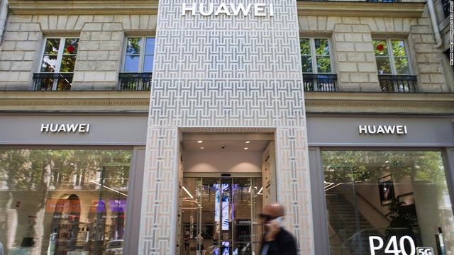 Tham vọng soán ngôi toàn cầu của Huawei liệu có &quot;đứt gánh giữa đường&quot;? - Ảnh 1.