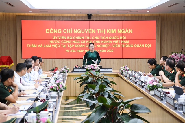 Chủ tịch Quốc hội: Viettel cần tăng cường vai trò tiên phong kiến tạo cuộc sống số và xã hội số tại Việt Nam - Ảnh 2.