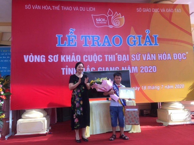 Tổng kết và trao giải vòng sơ khảo &quot;Đại sứ Văn hóa đọc&quot; tỉnh Bắc Giang năm 2020 - Ảnh 1.